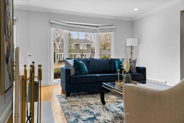 Photo 23 at 33 Okanagan Drive, Nepean (Bruce Farm/Graham Park/Qualicum/Bellands), Ottawa