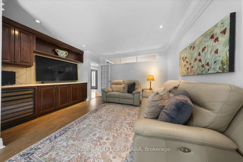 Photo 9 at 33 Okanagan Drive, Nepean (Bruce Farm/Graham Park/Qualicum/Bellands), Ottawa