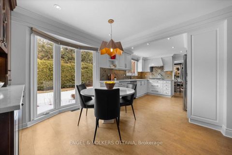 Photo 11 at 33 Okanagan Drive, Nepean (Bruce Farm/Graham Park/Qualicum/Bellands), Ottawa