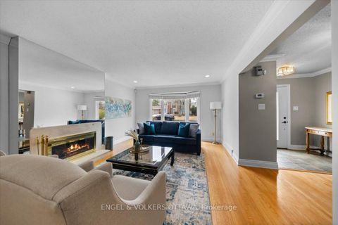 Photo 17 at 33 Okanagan Drive, Nepean (Bruce Farm/Graham Park/Qualicum/Bellands), Ottawa