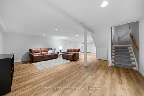 Photo 35 at 33 Okanagan Drive, Nepean (Bruce Farm/Graham Park/Qualicum/Bellands), Ottawa