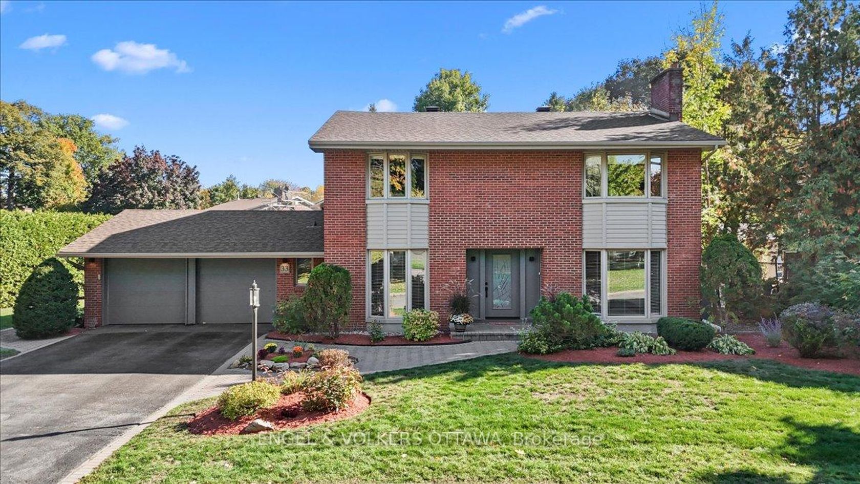 33 Okanagan Drive, Nepean (Bruce Farm/Graham Park/Qualicum/Bellands), Ottawa 