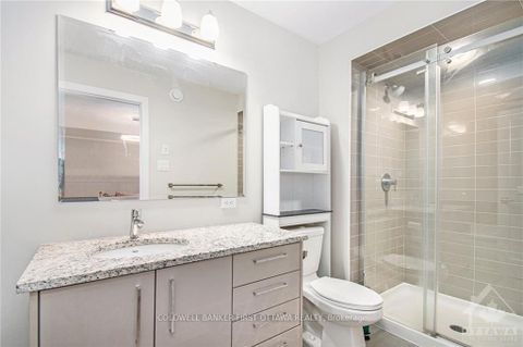 Photo 18 at 427 Rainrock Crescent, Mer Bleue/Bradley Estates/Anderson Park, Orleans