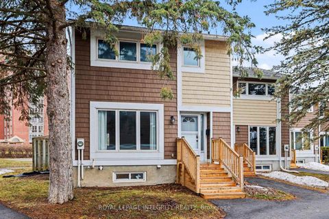 Photo 1 at 319 Stowe Court, Beaverbrook, Kanata
