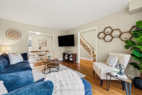 Photo 8 at 319 Stowe Court, Beaverbrook, Kanata