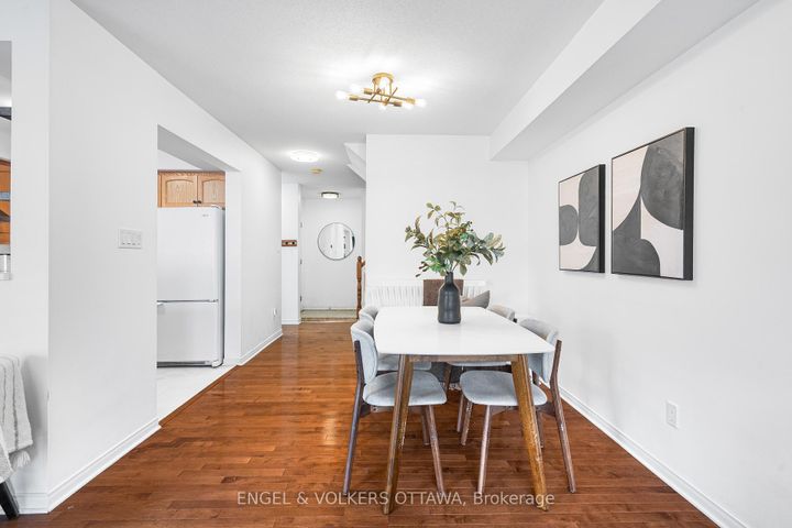 Photo 11 at 293 Silbrass Private, Nepean (Stonebridge), Ottawa