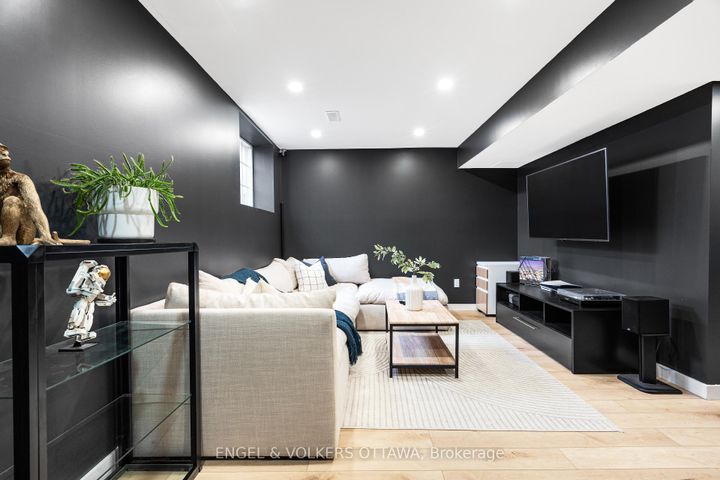 Photo 29 at 293 Silbrass Private, Nepean (Stonebridge), Ottawa