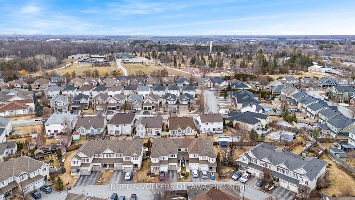 Photo 37 at 293 Silbrass Private, Nepean (Stonebridge), Ottawa