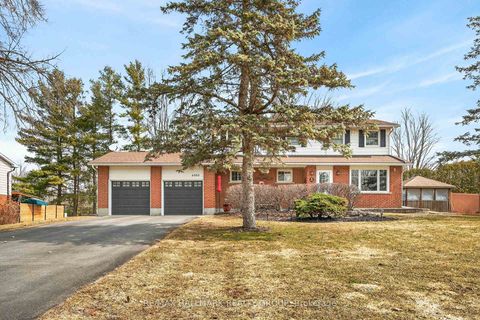 Photo 1 at 6553 Michelangelo Court, North Gower, Manotick