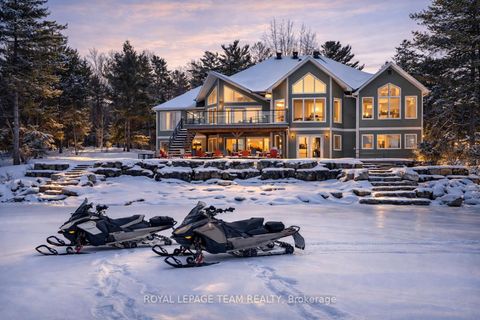 Photo 2 at 3778 Armitage Avenue, Dunrobin Shores, Constance Bay