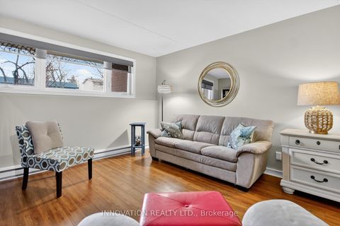 Photo 8 at 8 - 15 Findlay Avenue, Carleton Place