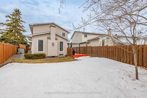 Photo 34 at 6380 St Louis Drive, Hiawatha Park/Convent Glen, Orleans