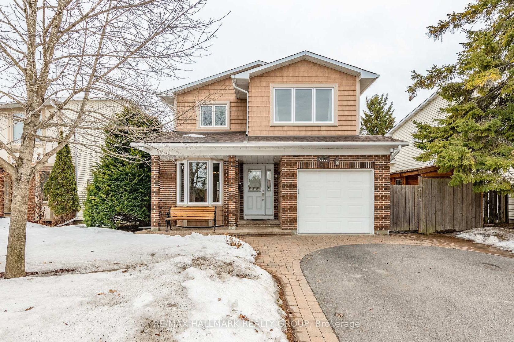 6380 St Louis Drive, Hiawatha Park/Convent Glen, Orleans 2