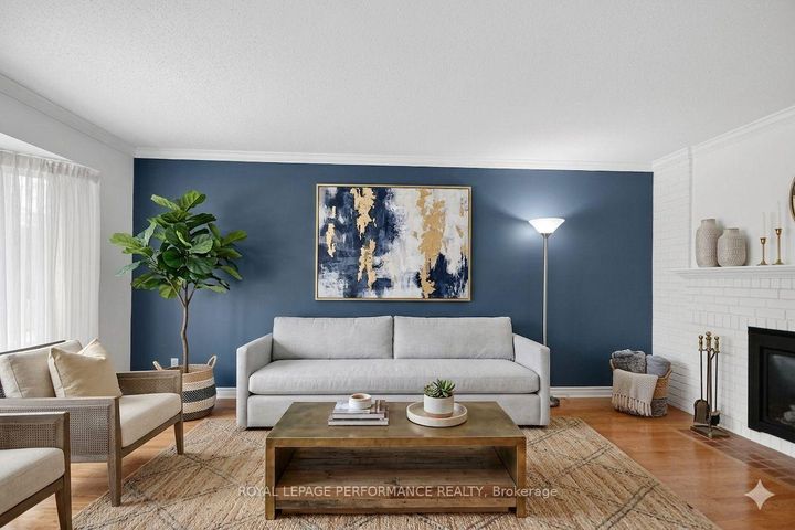 Photo 8 at 15 Hallowell Court, Nepean (Arlington Woods), Ottawa