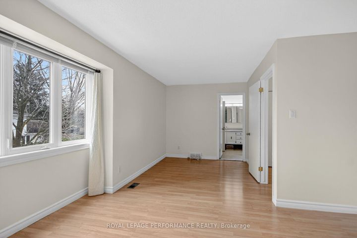 Photo 24 at 15 Hallowell Court, Nepean (Arlington Woods), Ottawa