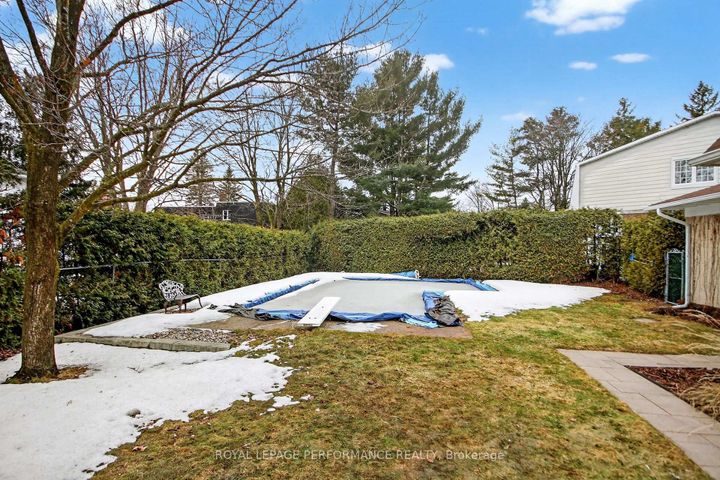 Photo 42 at 15 Hallowell Court, Nepean (Arlington Woods), Ottawa