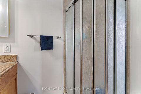 Photo 4 at 22 ALMOND Lane, Katimavik, Kanata