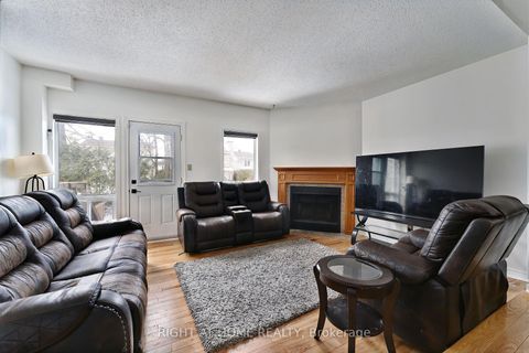 Photo 6 at 22 ALMOND Lane, Katimavik, Kanata