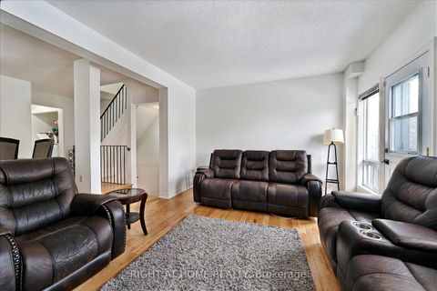 Photo 8 at 22 ALMOND Lane, Katimavik, Kanata