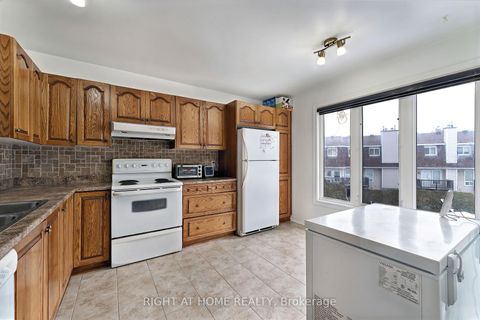 Photo 14 at 22 ALMOND Lane, Katimavik, Kanata