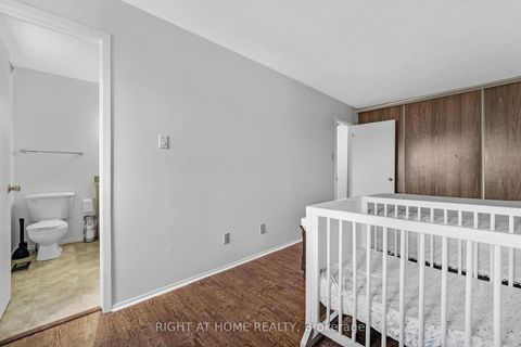 Photo 17 at 22 ALMOND Lane, Katimavik, Kanata