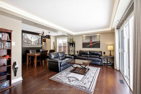 Photo 13 at 178 Equestrian Drive, Bridlewood, Kanata