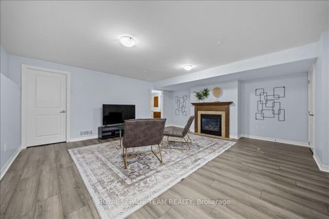Photo 27 at 333 Tulum Crescent, Emerald Meadows/Trailwest, Kanata