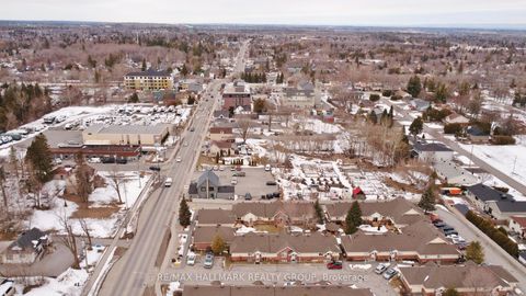 Photo 1 at 3 Daphne Crescent, Stittsville (South), Stittsville