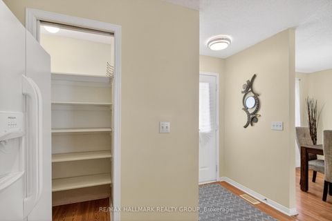 Photo 8 at 3 Daphne Crescent, Stittsville (South), Stittsville