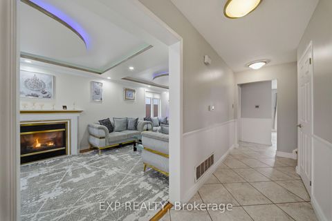 Photo 2 at 180 Equestrian Drive, Bridlewood, Kanata