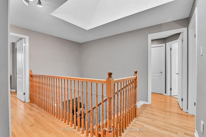 Photo 15 at 55 Beddington Avenue, Nepean (Cedargrove/Fraserdale), Ottawa