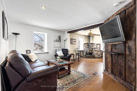 Photo 10 at 3758 Woodkilton Road, Dunrobin, Constance Bay