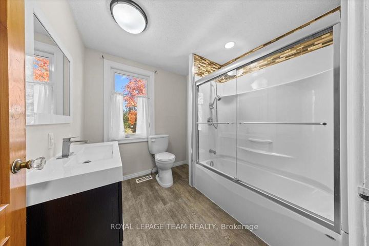 Photo 10 at 5410 Old Richmond Road, Nepean (Fallowfield), Ottawa