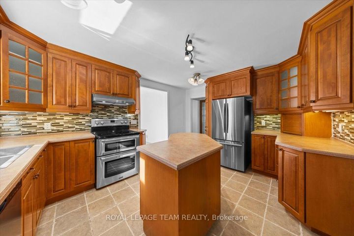 Photo 14 at 5410 Old Richmond Road, Nepean (Fallowfield), Ottawa