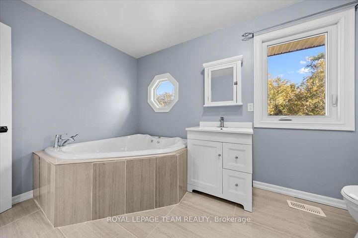 Photo 29 at 5410 Old Richmond Road, Nepean (Fallowfield), Ottawa