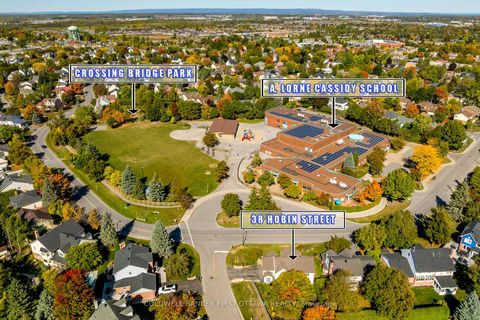 Photo 32 at 38 HOBIN Street, Stittsville (Central), Stittsville