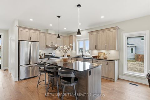 Photo 9 at 757 Meadowridge Circle, CARP, Carp