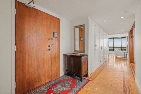 Photo 3 at 1701 - 20 The Driveway, Ottawa Centre/Golden Triangle, Ottawa Centre