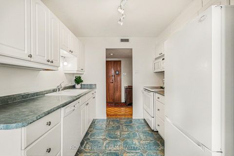 Photo 10 at 1701 - 20 The Driveway, Ottawa Centre/Golden Triangle, Ottawa Centre