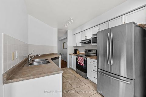 Photo 10 at 213 Opus Street, Emerald Meadows/Trailwest, Kanata