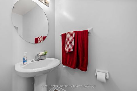 Photo 12 at 213 Opus Street, Emerald Meadows/Trailwest, Kanata