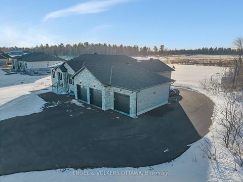 Photo 2 at 19 Synergy Way, KANATA (NORTH WEST), Kanata