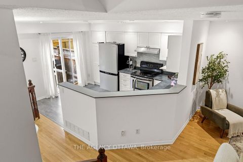 Photo 14 at 555 Aberfoyle Circle, Morgan's Grant/South March, Kanata