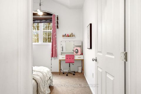 Photo 27 at 555 Aberfoyle Circle, Morgan's Grant/South March, Kanata