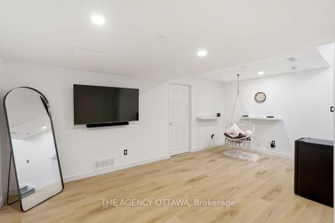 Photo 35 at 555 Aberfoyle Circle, Morgan's Grant/South March, Kanata