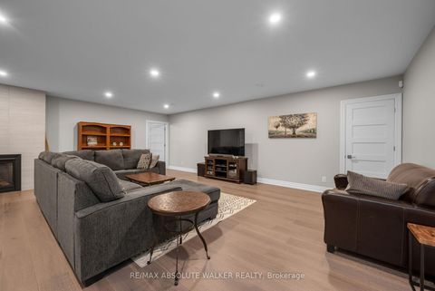 Photo 33 at 700 Mcmanus Avenue, Manotick Village & Manotick Estates, Manotick