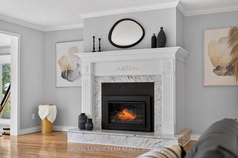 Photo 9 at 11 Glen Abbey Crescent, Stittsville (Central), Stittsville