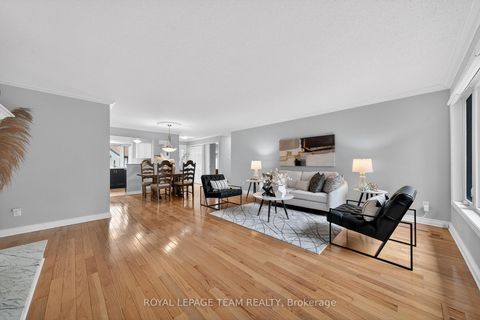 Photo 11 at 11 Glen Abbey Crescent, Stittsville (Central), Stittsville