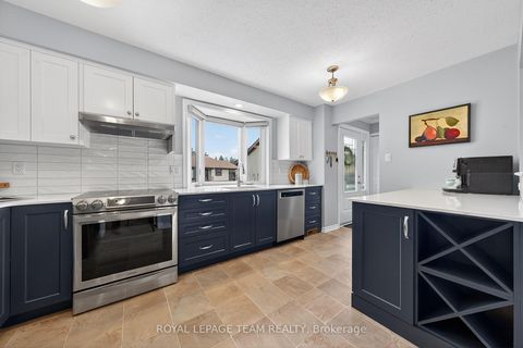 Photo 14 at 11 Glen Abbey Crescent, Stittsville (Central), Stittsville