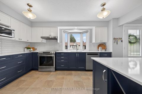 Photo 16 at 11 Glen Abbey Crescent, Stittsville (Central), Stittsville